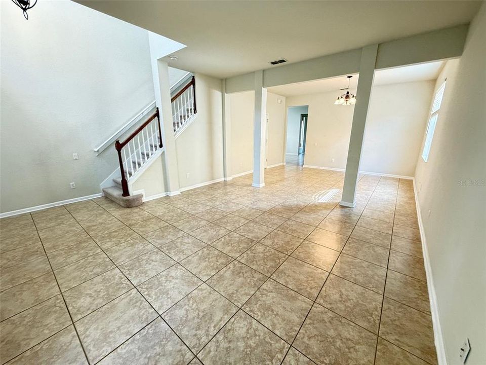 For Rent: $3,500 (4 beds, 3 baths, 2616 Square Feet)