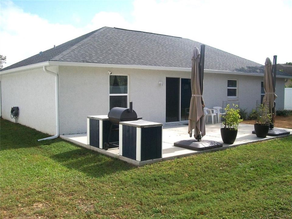 For Sale: $284,900 (3 beds, 2 baths, 1400 Square Feet)