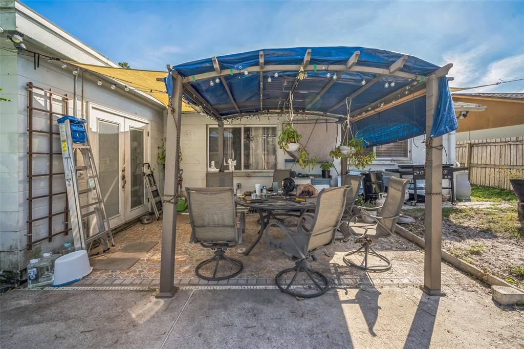 For Sale: $389,900 (2 beds, 2 baths, 1192 Square Feet)