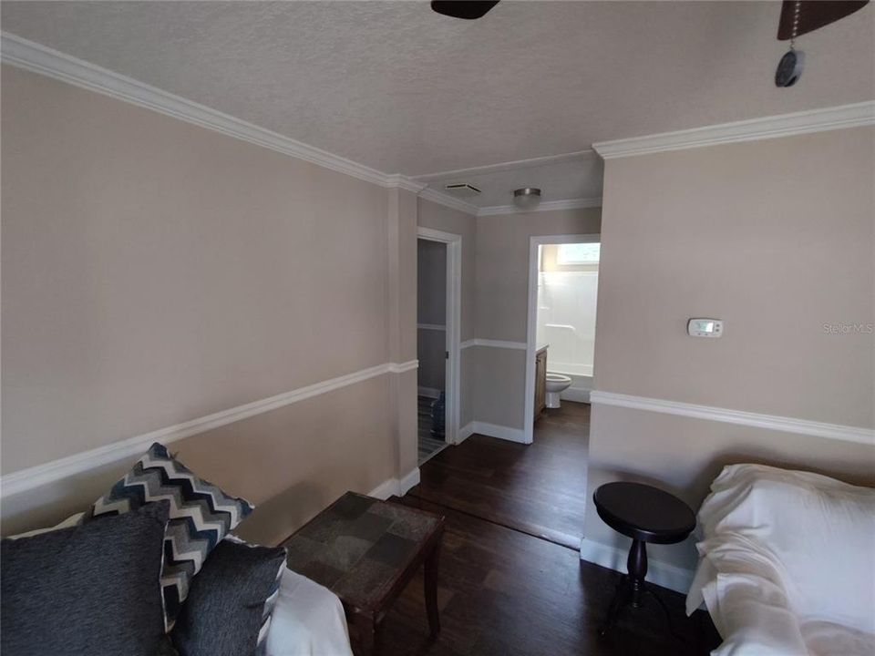 For Sale: $300,000 (3 beds, 3 baths, 1736 Square Feet)