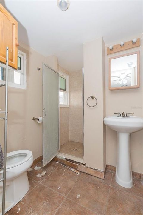 For Sale: $195,000 (2 beds, 2 baths, 1050 Square Feet)