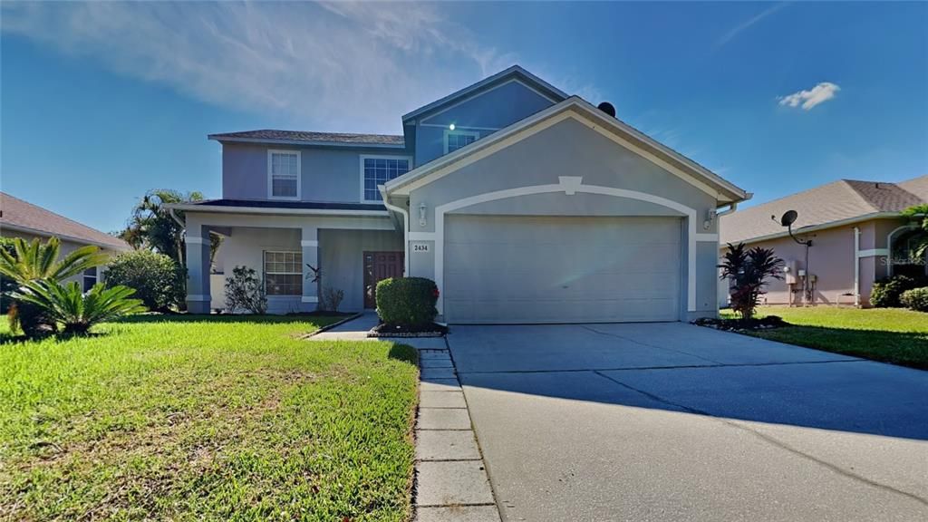 For Sale: $399,900 (4 beds, 2 baths, 2388 Square Feet)