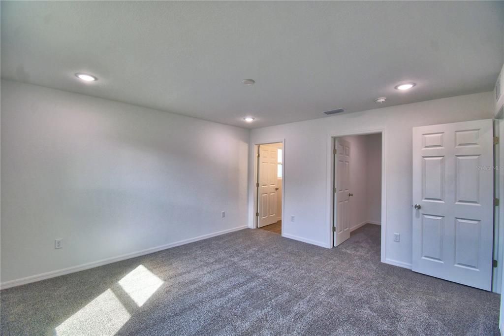 For Sale: $232,000 (2 beds, 2 baths, 1113 Square Feet)