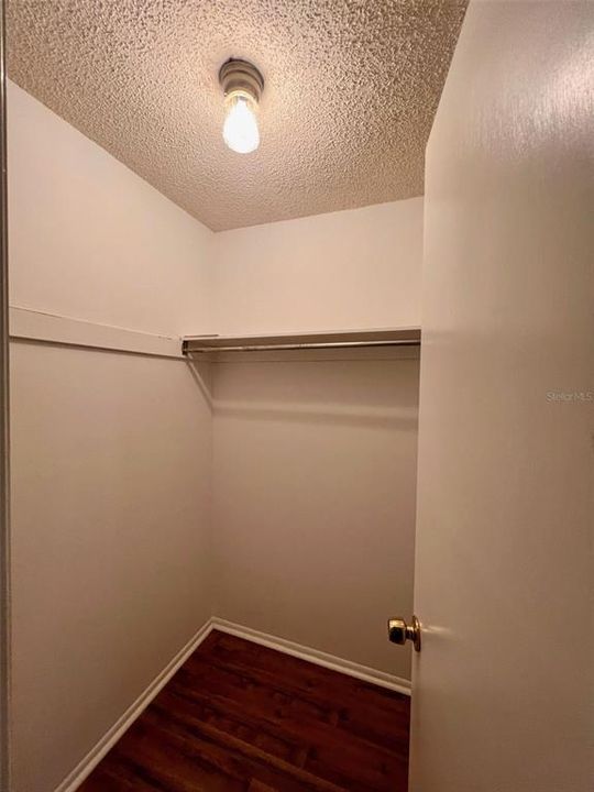 Active With Contract: $1,700 (2 beds, 2 baths, 1263 Square Feet)