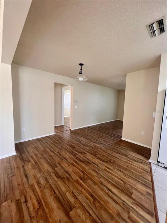 Active With Contract: $1,700 (2 beds, 2 baths, 1263 Square Feet)