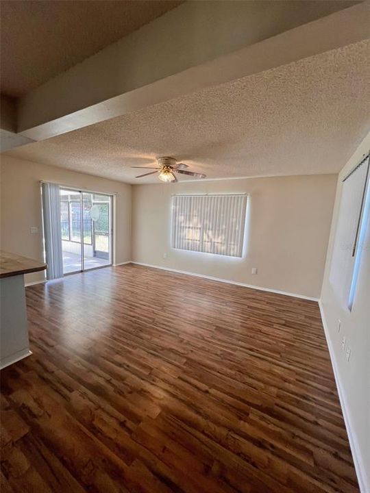 Active With Contract: $1,700 (2 beds, 2 baths, 1263 Square Feet)