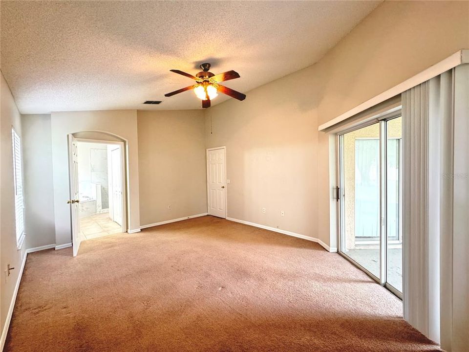 For Rent: $2,299 (3 beds, 2 baths, 1700 Square Feet)