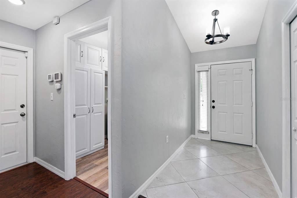 For Sale: $359,900 (3 beds, 2 baths, 1749 Square Feet)