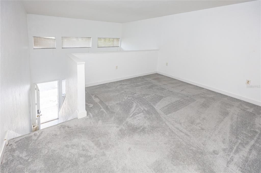 Active With Contract: $50,000 (1 beds, 1 baths, 762 Square Feet)