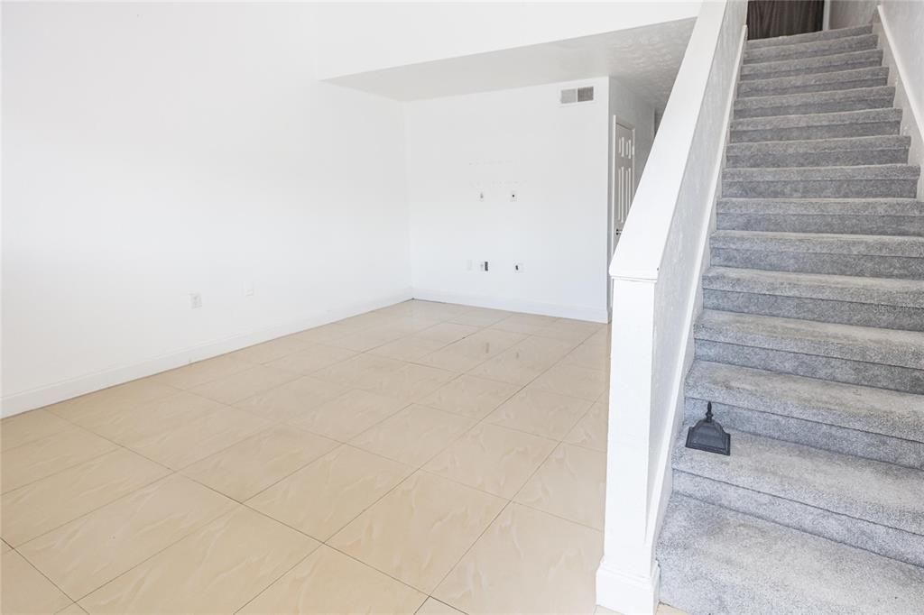 Active With Contract: $50,000 (1 beds, 1 baths, 762 Square Feet)