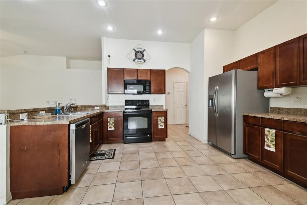 For Sale: $315,000 (3 beds, 2 baths, 1742 Square Feet)