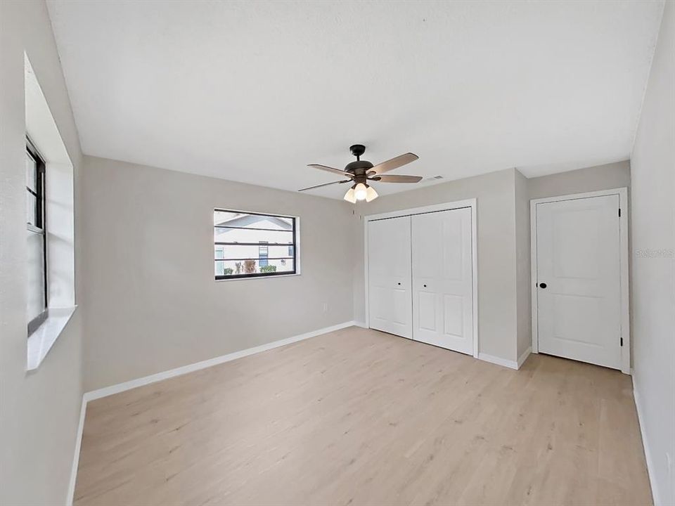 For Sale: $349,900 (3 beds, 2 baths, 1566 Square Feet)