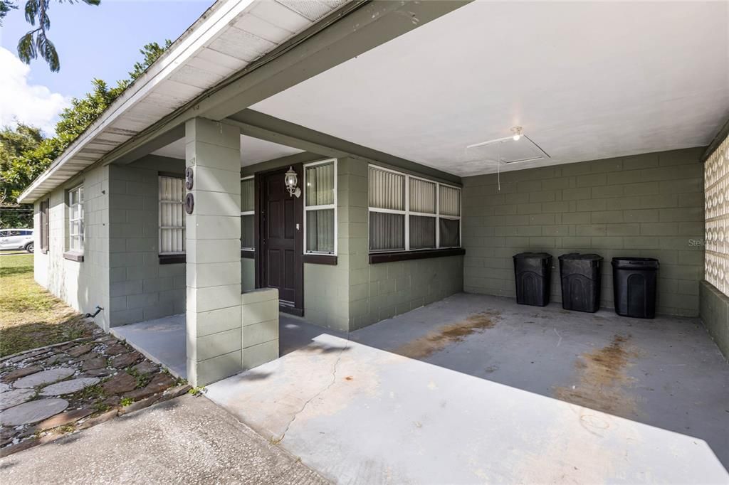 For Sale: $240,000 (2 beds, 1 baths, 882 Square Feet)