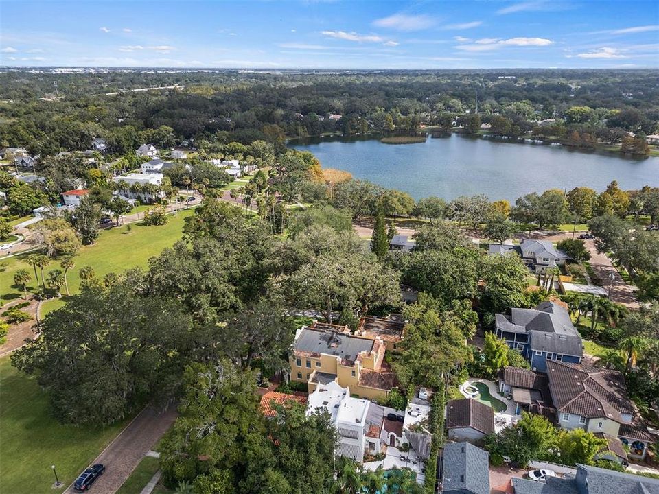 For Sale: $1,865,000 (4 beds, 3 baths, 4722 Square Feet)