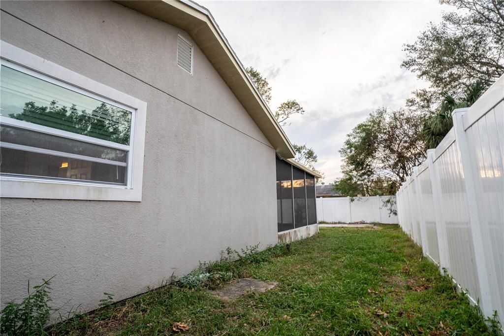 For Sale: $405,000 (3 beds, 2 baths, 1500 Square Feet)