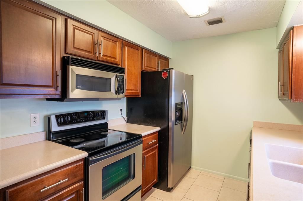 For Sale: $405,000 (3 beds, 2 baths, 1500 Square Feet)