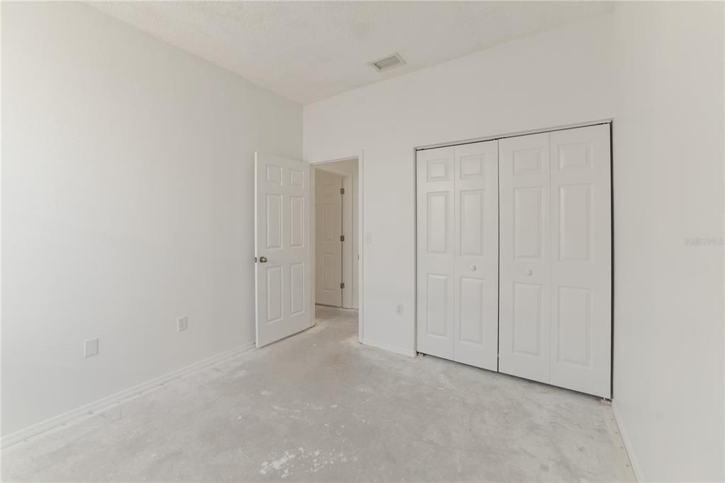 For Sale: $339,900 (2 beds, 2 baths, 1055 Square Feet)