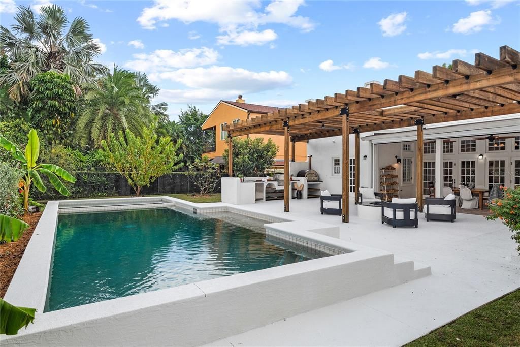 Active With Contract: $1,595,000 (4 beds, 4 baths, 4017 Square Feet)