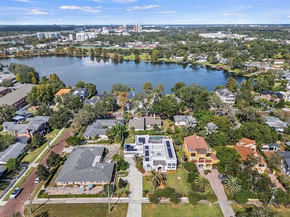 Active With Contract: $1,595,000 (4 beds, 4 baths, 4017 Square Feet)