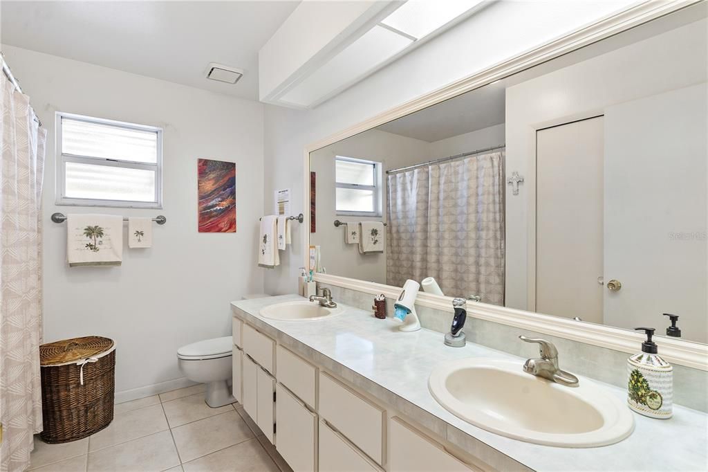 Hall bath with double sinks