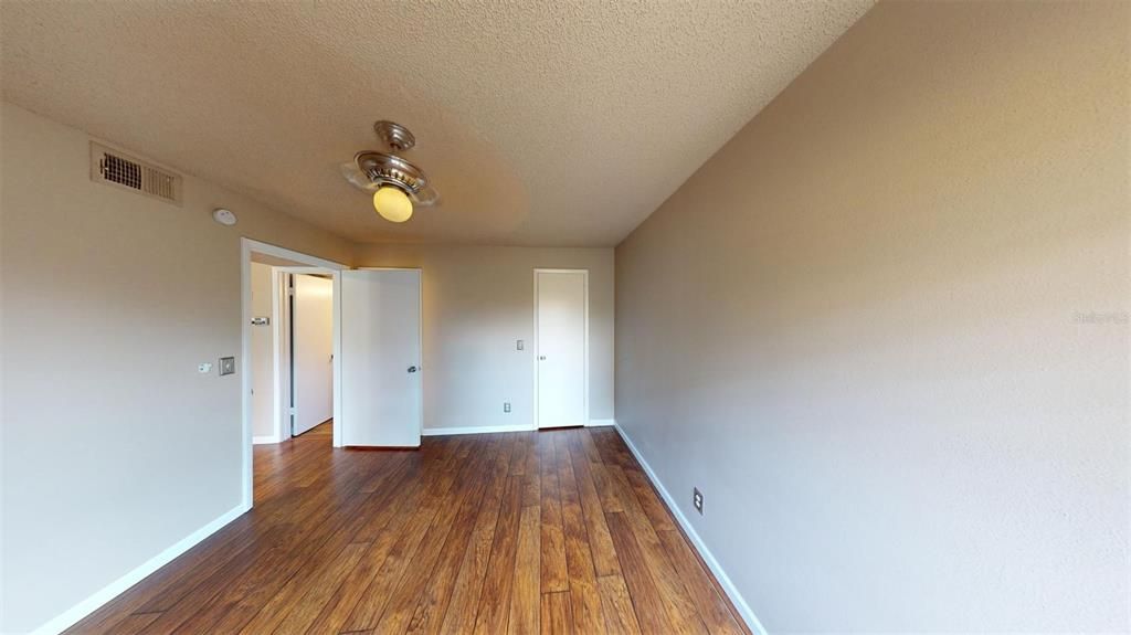 For Rent: $1,250 (1 beds, 1 baths, 644 Square Feet)