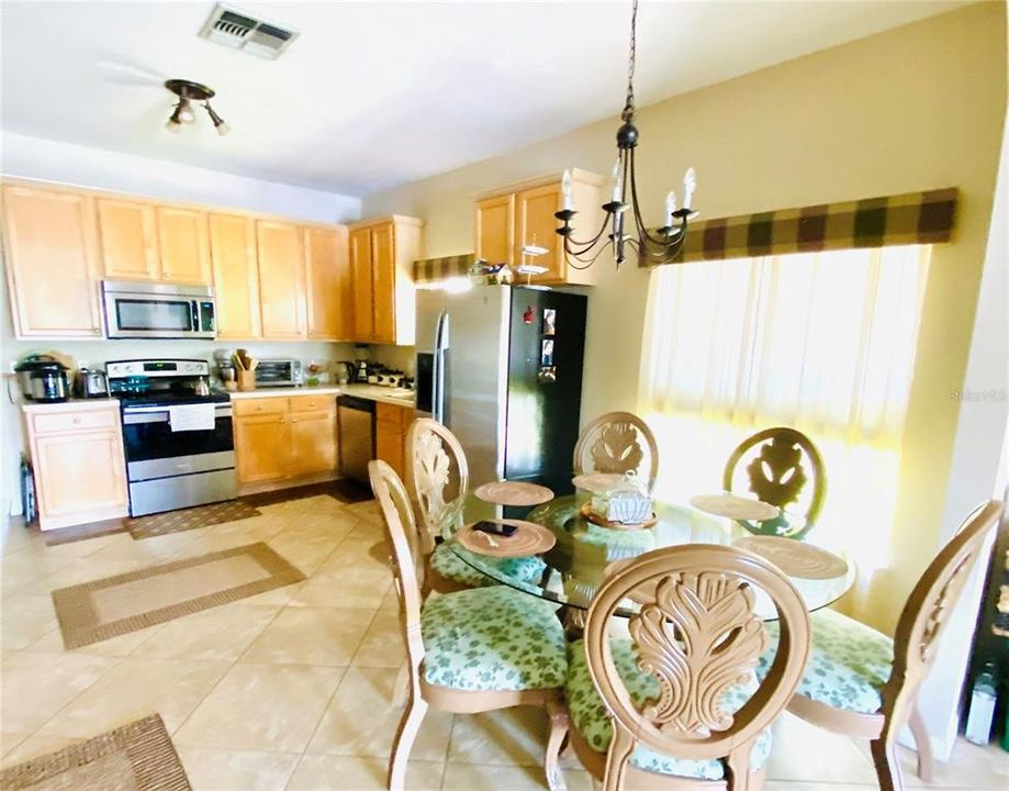 For Sale: $469,900 (3 beds, 2 baths, 2135 Square Feet)