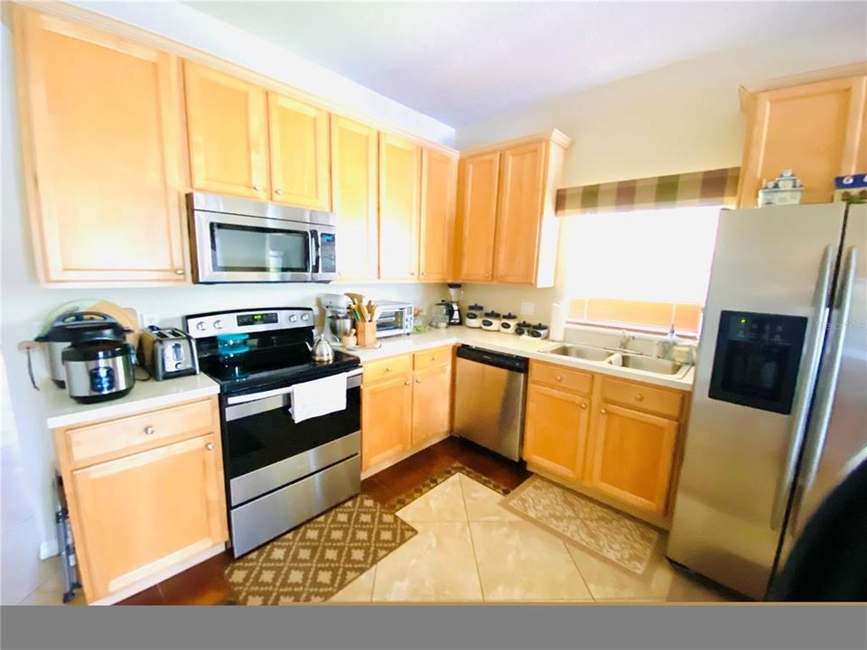 For Sale: $469,900 (3 beds, 2 baths, 2135 Square Feet)