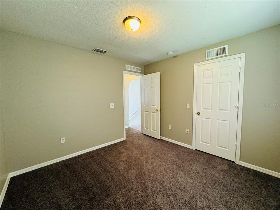 For Rent: $1,715 (4 beds, 2 baths, 2224 Square Feet)