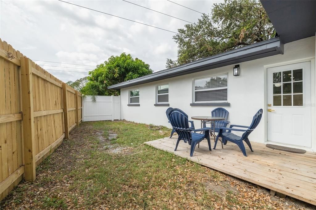 For Sale: $457,500 (3 beds, 2 baths, 1323 Square Feet)