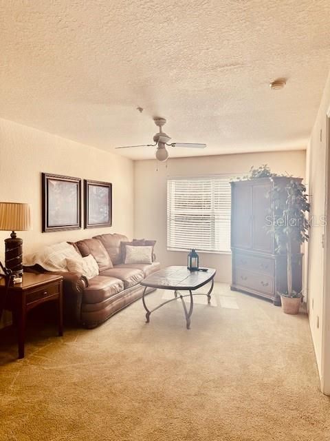 For Rent: $1,400 (1 beds, 1 baths, 574 Square Feet)