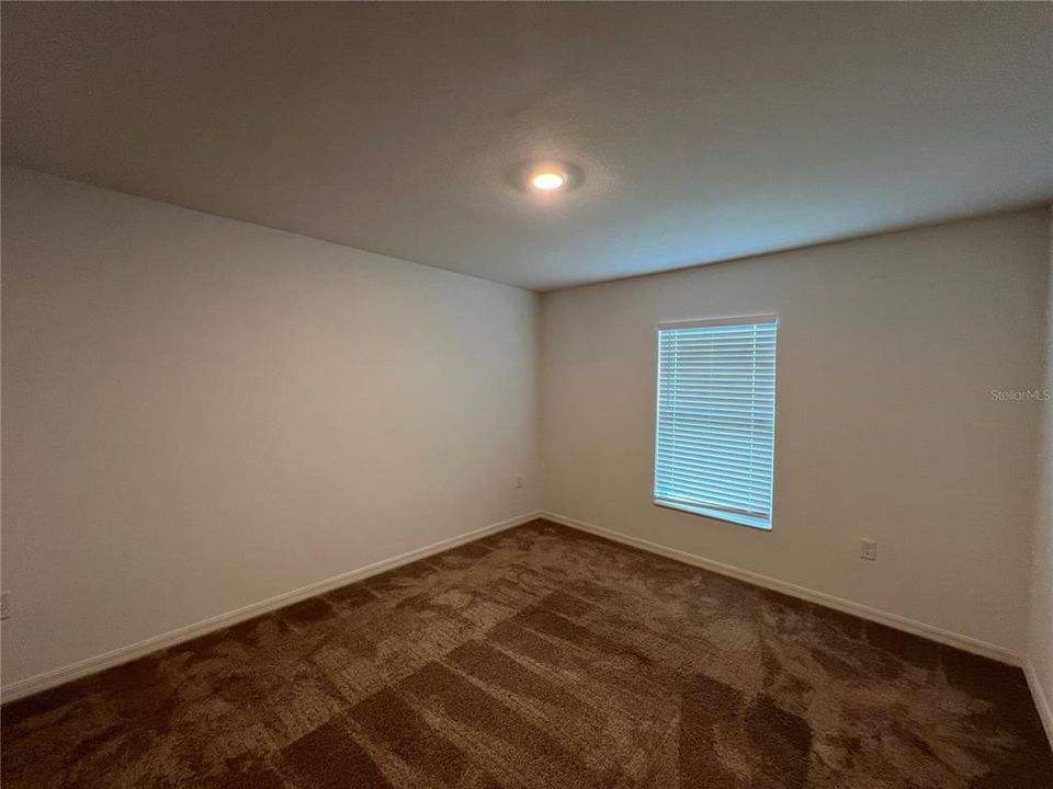 For Rent: $1,600 (3 beds, 2 baths, 1270 Square Feet)