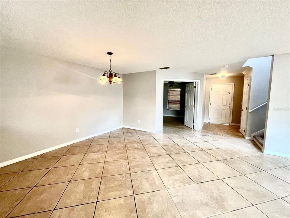 For Rent: $2,250 (3 beds, 3 baths, 1806 Square Feet)