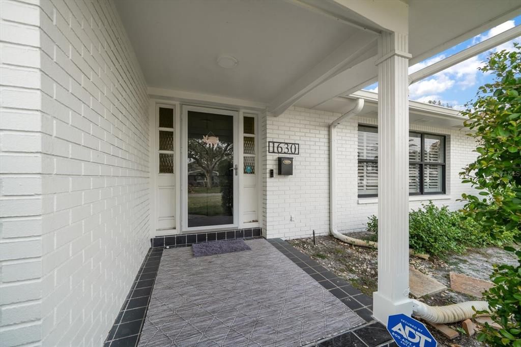 For Sale: $1,300,000 (4 beds, 2 baths, 1945 Square Feet)