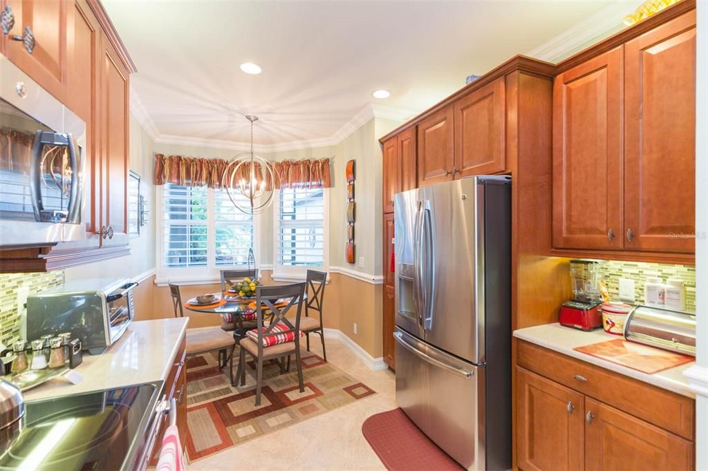 For Sale: $389,000 (2 beds, 2 baths, 1747 Square Feet)