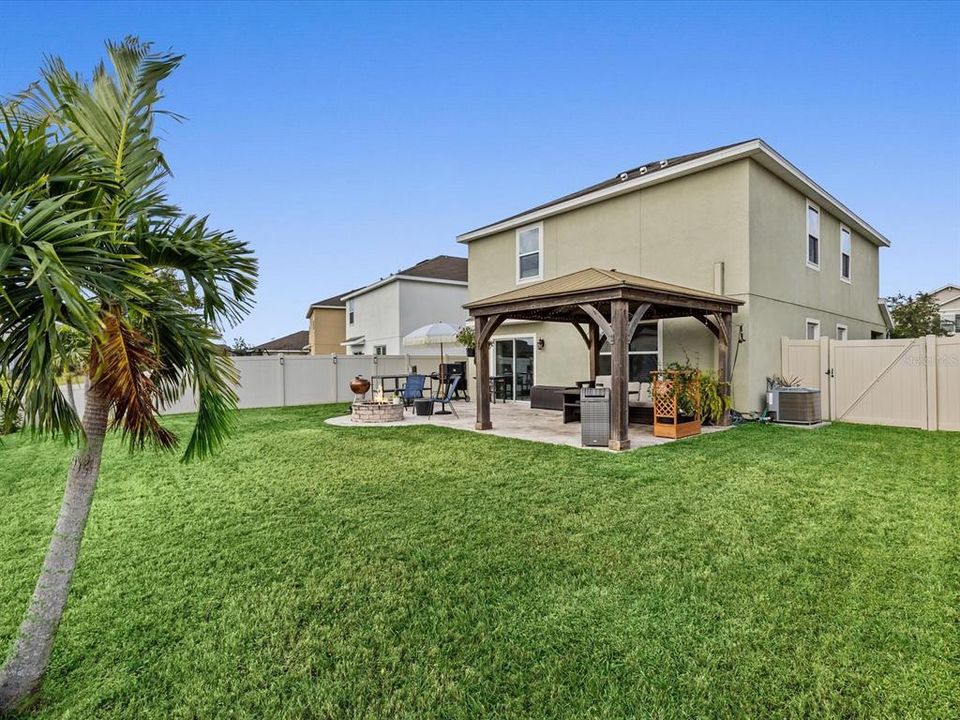 For Sale: $535,000 (4 beds, 2 baths, 2260 Square Feet)