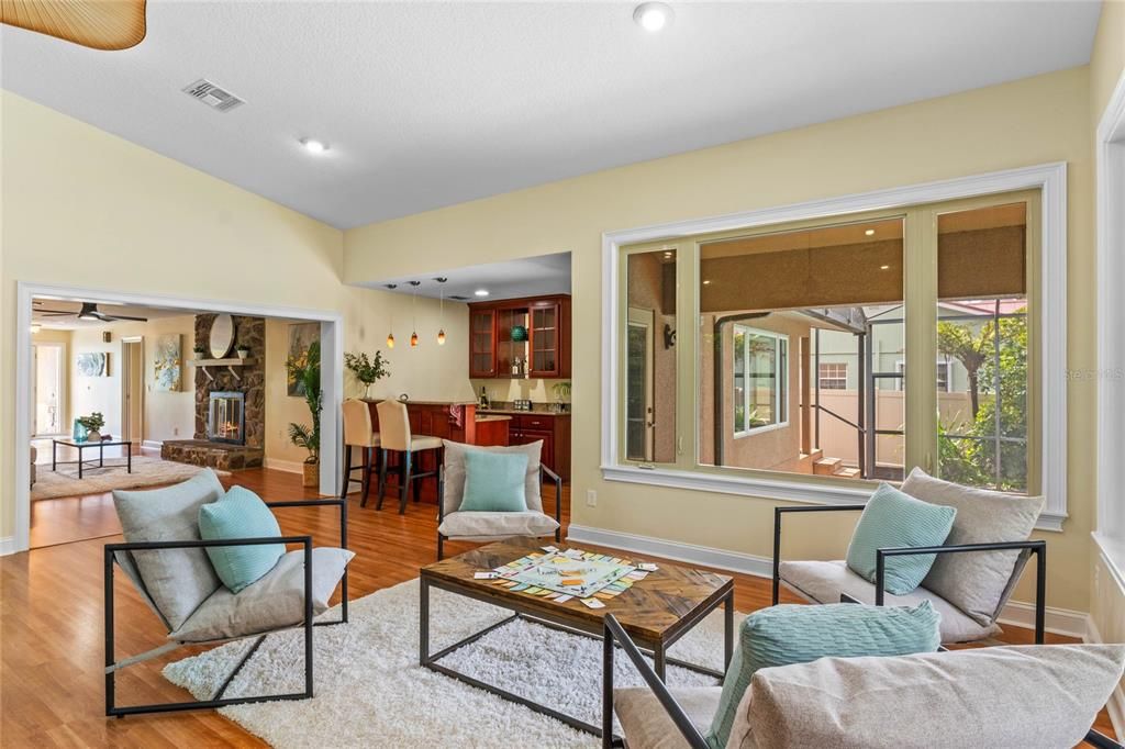 Active With Contract: $925,000 (4 beds, 2 baths, 2997 Square Feet)