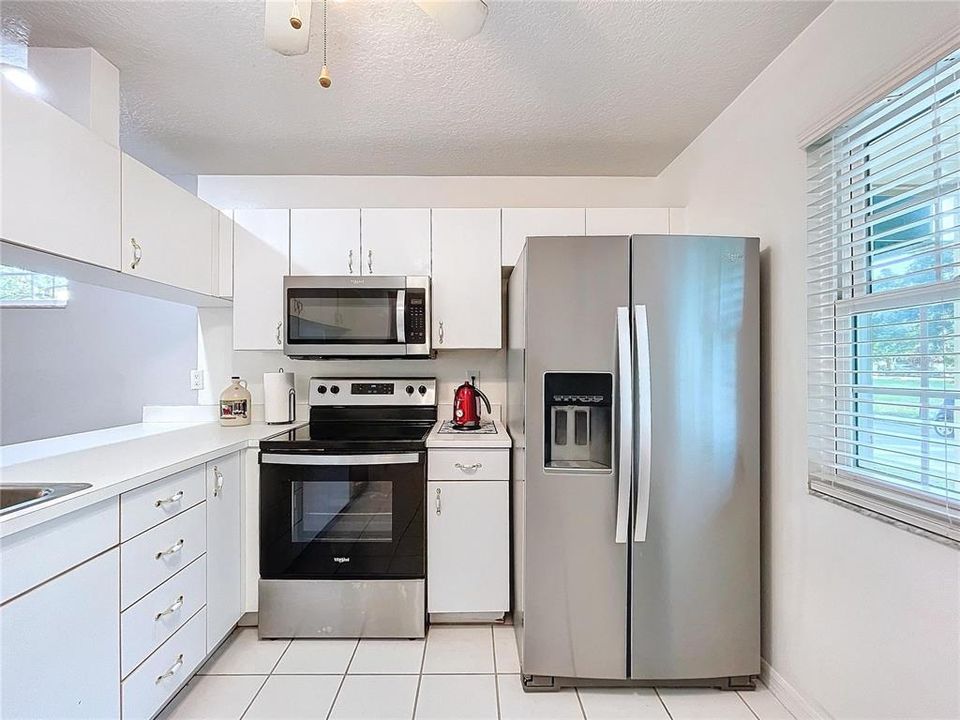 For Sale: $259,900 (3 beds, 2 baths, 1471 Square Feet)