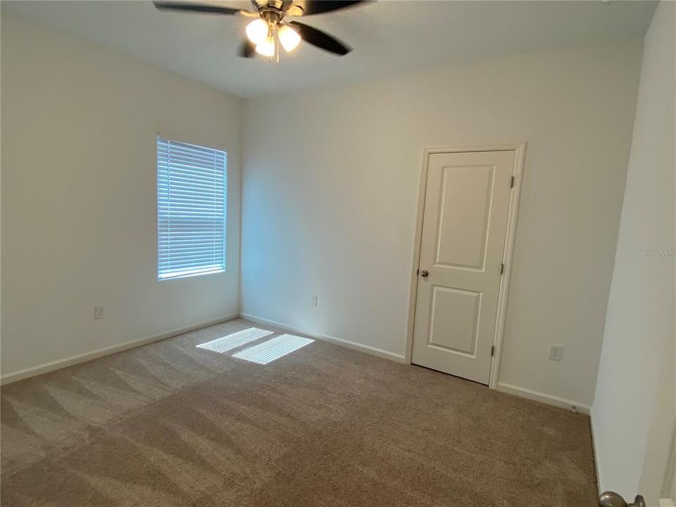 For Rent: $2,100 (3 beds, 2 baths, 1634 Square Feet)