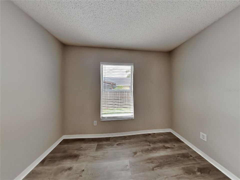 For Rent: $2,329 (3 beds, 2 baths, 2055 Square Feet)