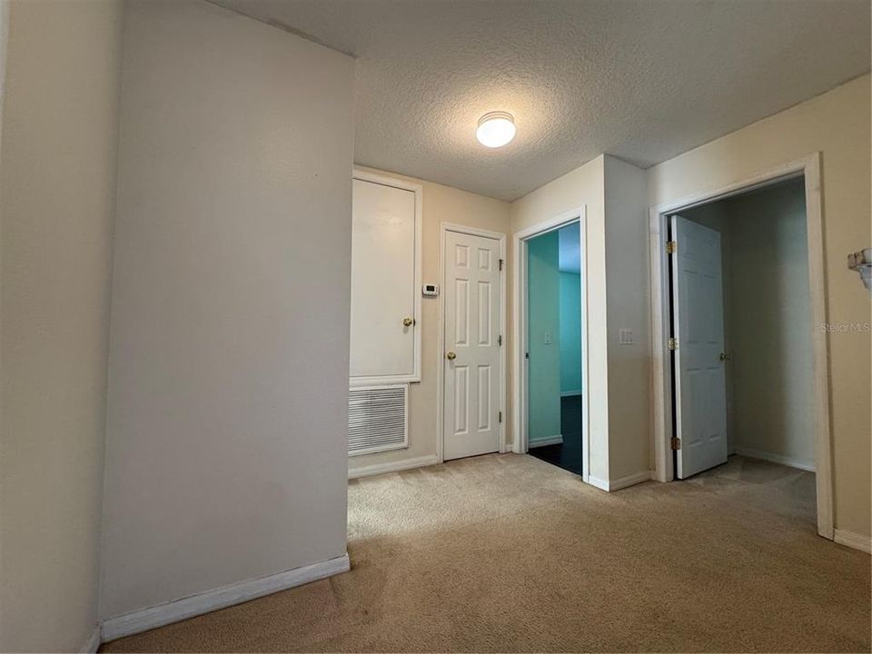 For Rent: $2,350 (4 beds, 2 baths, 2387 Square Feet)