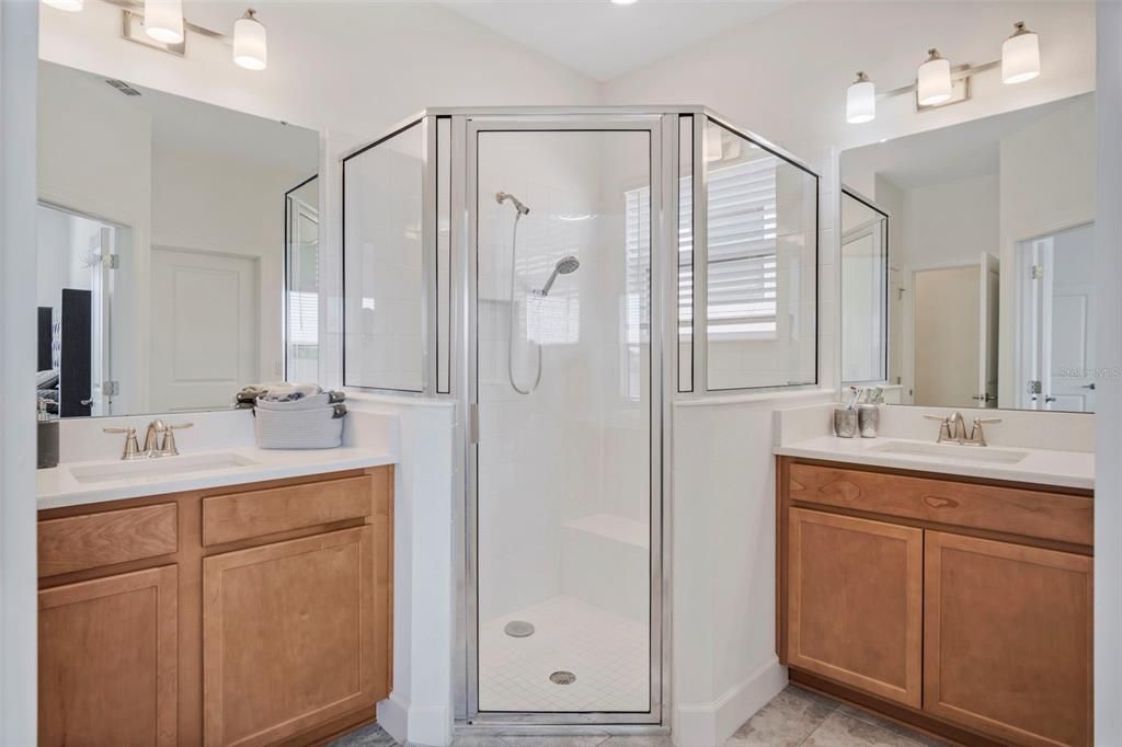 For Sale: $439,990 (2 beds, 2 baths, 1762 Square Feet)