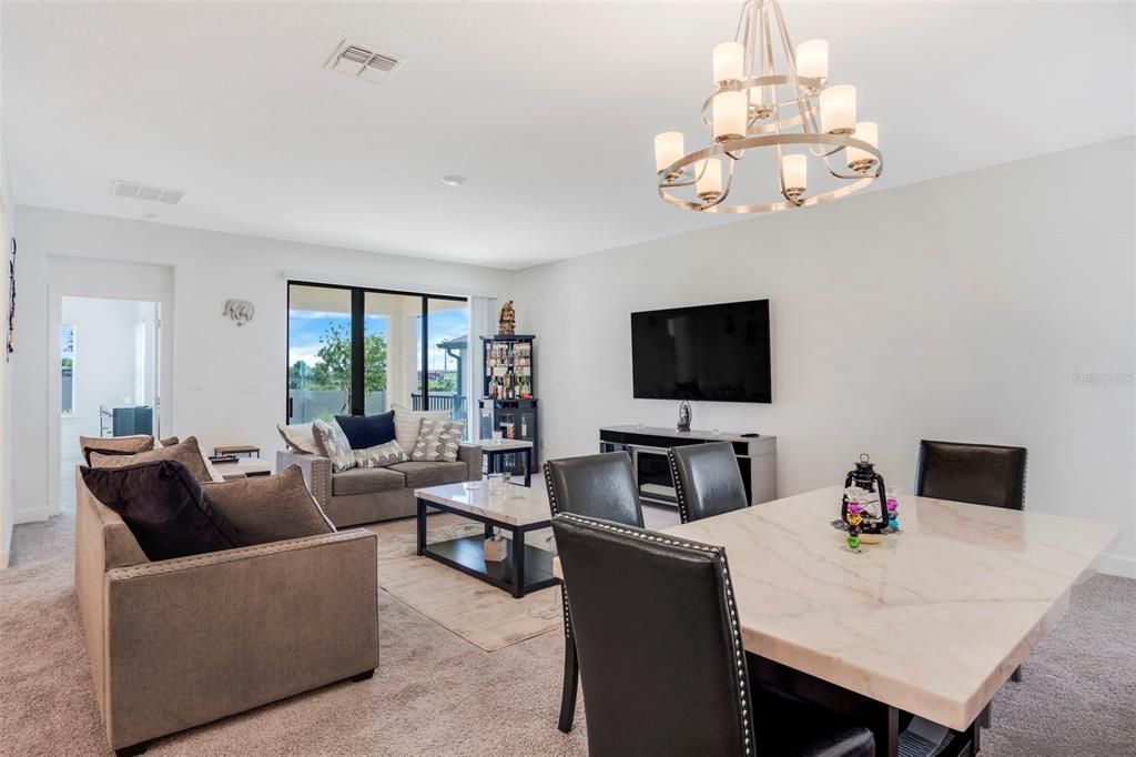 For Sale: $439,990 (2 beds, 2 baths, 1762 Square Feet)