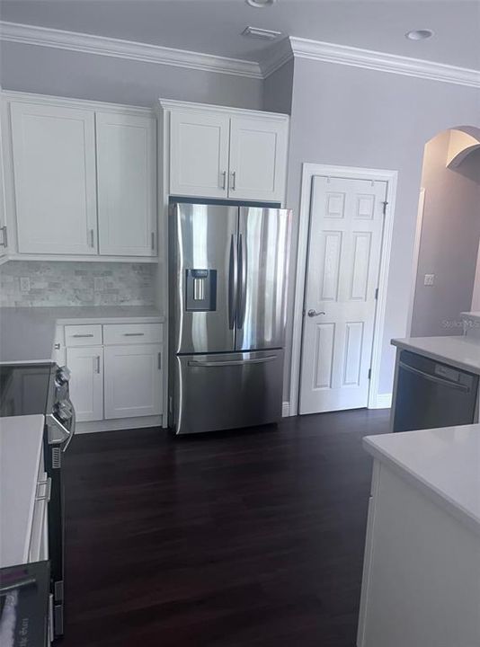 For Rent: $5,250 (3 beds, 2 baths, 2725 Square Feet)