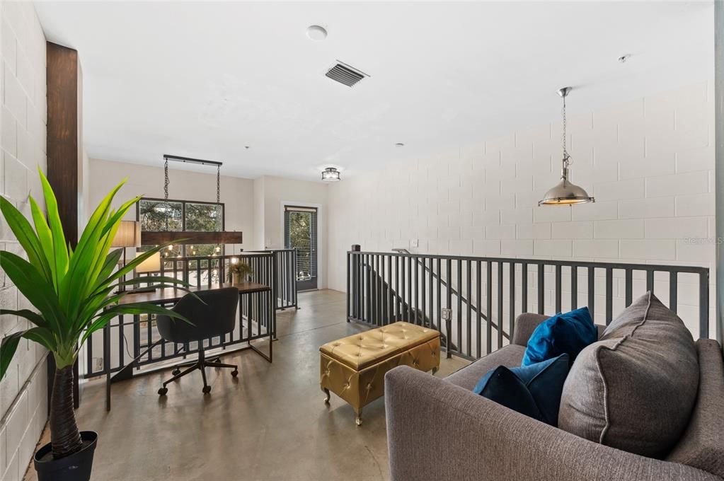 For Sale: $599,000 (2 beds, 1 baths, 1641 Square Feet)