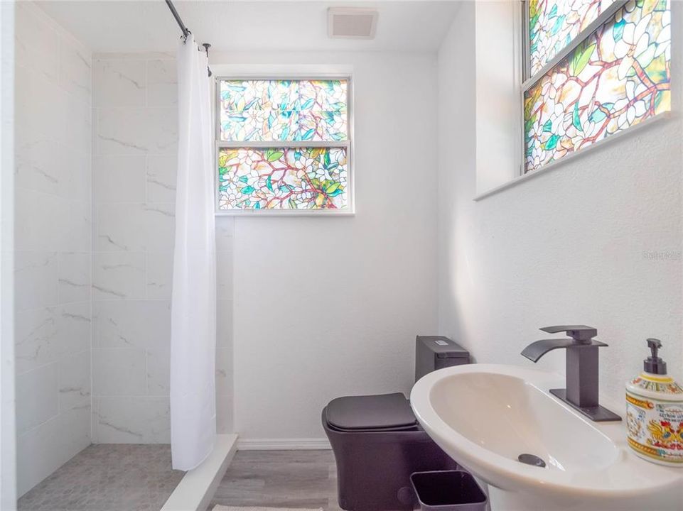 Beautiful brand new primary suite bathroom