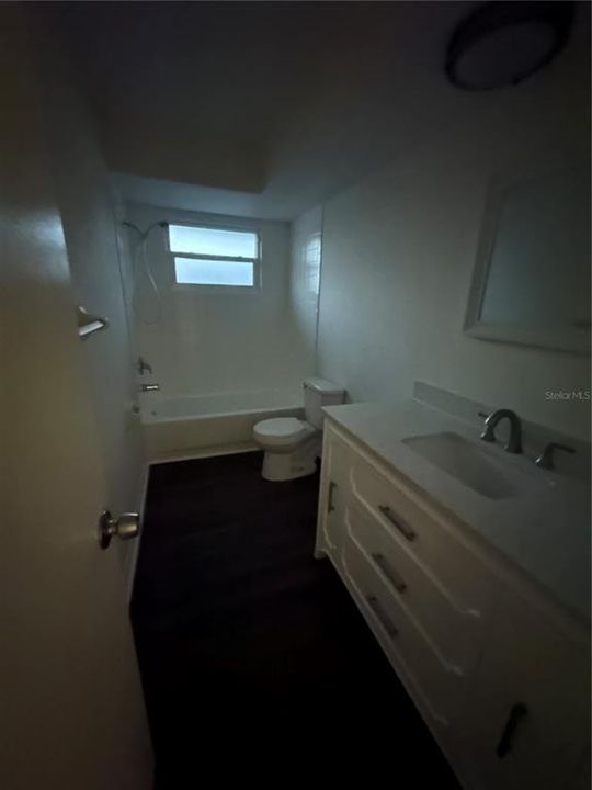 For Rent: $1,850 (3 beds, 1 baths, 1000 Square Feet)