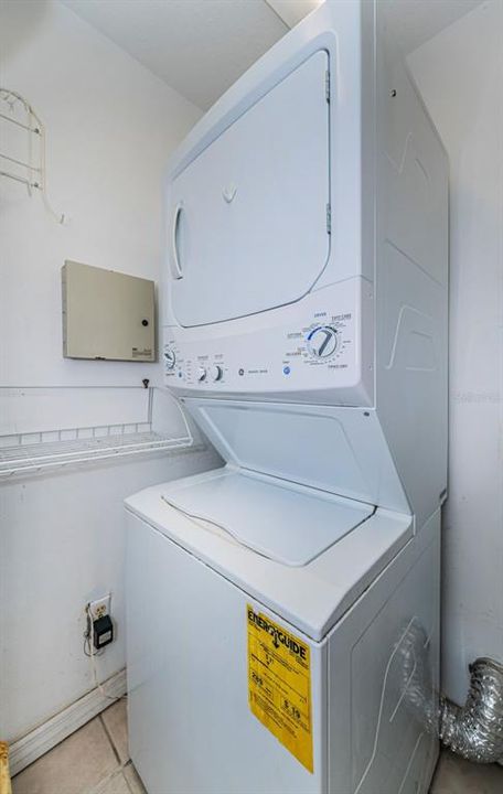 Washer/Dryer Combo!