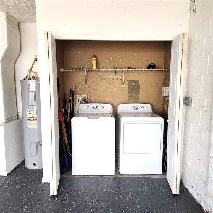 Washer/Dryer INCLUDED