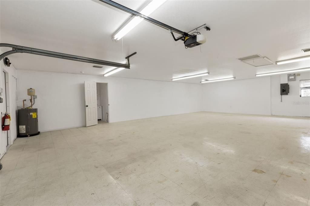 For Sale: $650,000 (0 beds, 0 baths, 3440 Square Feet)