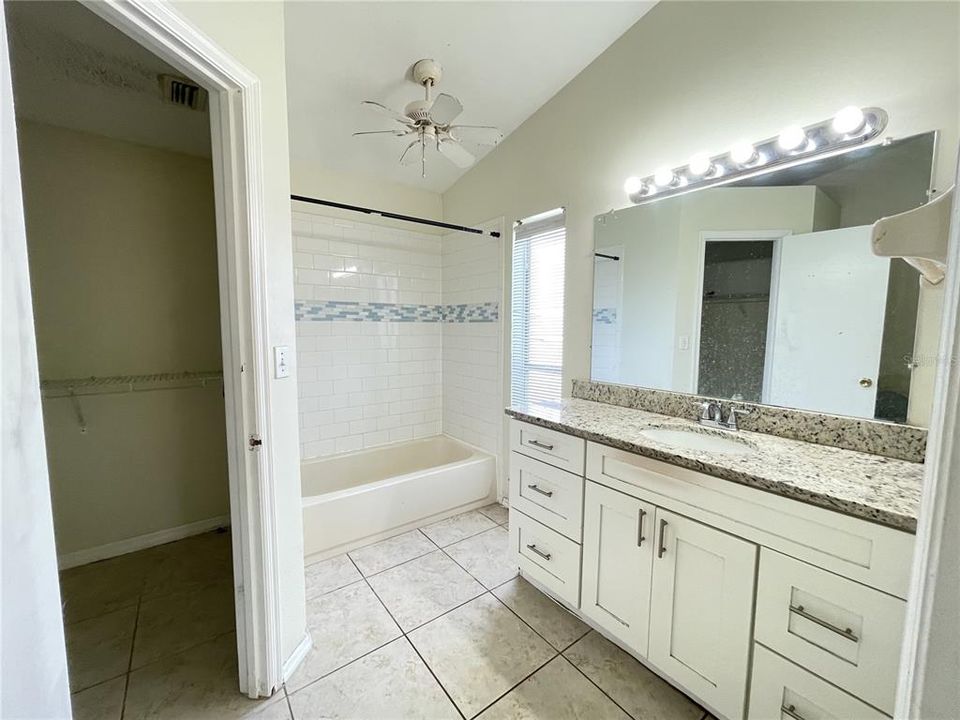 For Rent: $2,000 (3 beds, 2 baths, 1358 Square Feet)